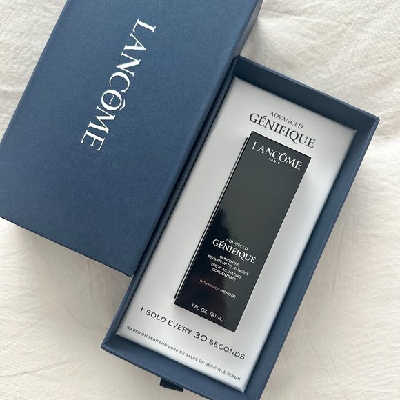 Lancôme Advanced Génifique Radiance Boosting Face Serum - Picture 2 of 5